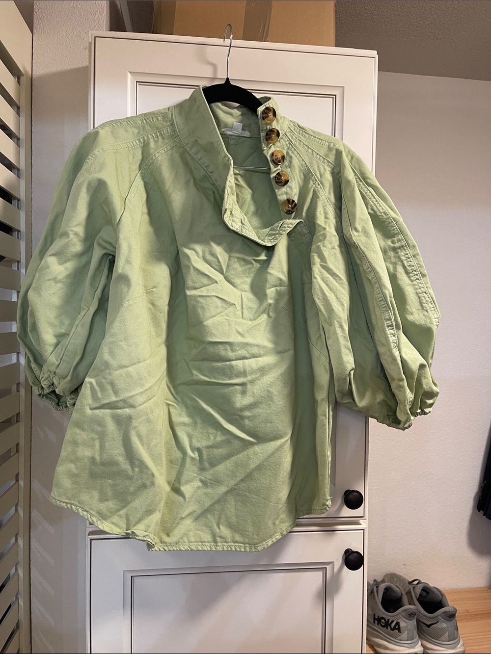 Light Green Puff-Sleeve Blouse with Decorative Button Placket